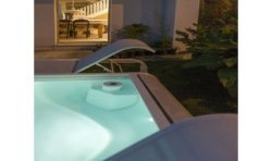 Mariposa Mini-Pool